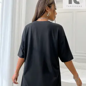 Karikatür Ayı ve Mektup Baskı Bol Kesim Kadın Tişört