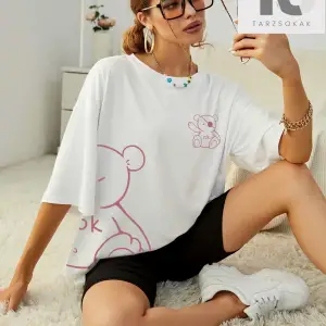 Karikatür Grafik Damla Omuz Tişörtü