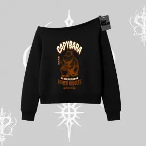 Kayık Yaka Sweatshirt Cute Capybara Enjoying Ramen Noodles Artwork