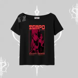 Kayık Yaka Tshirt Anime Waifu Kırmızı Grafik Desenli