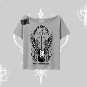 Kayık Yaka Tshirt Born to Rock Eternal Flame Legacy