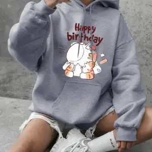 Kediler Mutlu Bir Doğum Günü Kutluyor Baskılı Sweatshirt Kadın Günlük Bol Kapüşonlu Kışlık Po