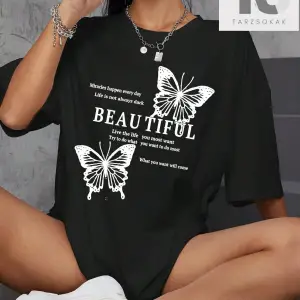 Kelebek & Slogan Grafikli İki Tonlu Damla Omuzlu Tişört