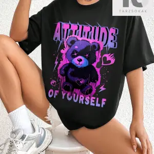 Kelebek ve Figürlü Baskılı Kadın Tişört