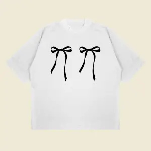 Kırmızı Fiyonk Baskılı Oversize Unisex Pamuklu Nefes Alan Kalın Kumaşlı