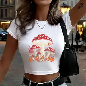 Kırmızı Mantar Kişilik Baskılı Kadın Babby Tees Yaz İnce O-Boyun Tişörtleri Yumuşak Kısa Kollu