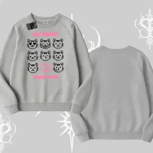 Kitti Sweet Mini Logo Baskılı Kayık Yaka Sweatshirt