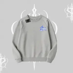 Kitti Sweet Mini Logo Baskılı Kayık Yaka Sweatshirt