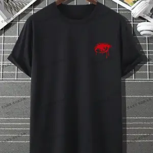 KOD Trend EMRG Erkek Göz ve Harf Grafikli Damla Omuz Tişörtü