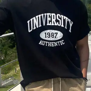 KOD Trend Erkek Harfli Grafik Tişört