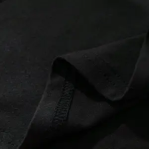 KOD Trend Street Life Erkek Kafatası ve Harf Grafikli Tişört