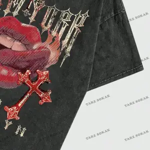 KOD Trend Street Life Harfli ve Dudaklı Kısa Kollu Erkek Tişört