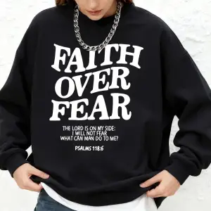 Korku Üzerinde İnanç Yazılı Kadın Sweatshirtleri Kışlık Yuvarlak Yaka Kapüşonlu Basit Sıcak K