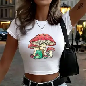 Kurbağa Örgü Mantar Ev Baskıları Kadın Kırpma Üstleri Yaz İnce O-Yaka Tişörtler Yumuşak Kısa