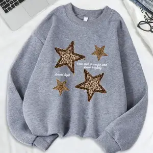 Leopar Yıldız Baskı Tişörtü Bayan Bisiklet Yaka Tüm Maç Kapüşonlular Gevşek Polar Sıcak Kazak