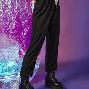 Letter Fire Graphic 4 Mevsim Eşofman