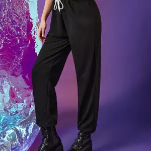 Letter Fire Graphic 4 Mevsim Eşofman