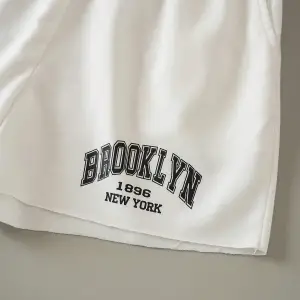 Letter Graphic Drawstring Waist Şort