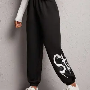 Letter Graphic Elastic Waist 4 Mevsim Eşofman