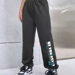 Letter Graphic Elastic Waist 4 Mevsim Eşofman