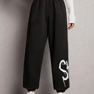 Letter Graphic Elastic Waist 4 Mevsim Eşofman