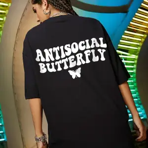 Logo Baskılı Beyaz Tişört Antisocial Butterfly