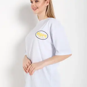 Logo Baskılı Beyaz Tişört Hope