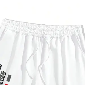 Manfinity EMRG Erkek Günlük Araba Harf Baskılı Kısa Kollu Tişört Ve Şort Takımı