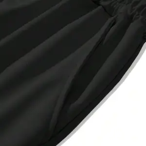 Manfinity EMRG Erkek Harf ve Araba Baskılı Rahat Yuvarlak Yaka Kısa Kollu