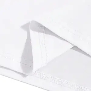 Manfinity EMRG Erkek Harf ve Araba Baskılı Rahat Yuvarlak Yaka Kısa Kollu