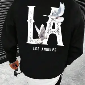 Manfinity EMRG Letter Graphic Sweatshirt Siyah