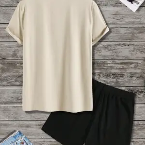 Manfinity Homme 2 Adet/Takım Erkek Çiçek Desenli Tişört Ve Şort Takımı