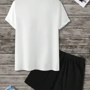 Manfinity Homme 2 Adet/Takım Erkek Çiçek Desenli Tişört Ve Şort Takımı