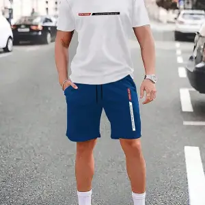 Manfinity Homme 2 Adet/Takım Erkek Yuvarlak Yaka Kısa Kollu Baskılı Günlük Üst ve Şort Takımı