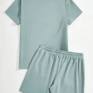 Manfinity Homme Casual College Style Tipografi Tişört ve Şort Takımı