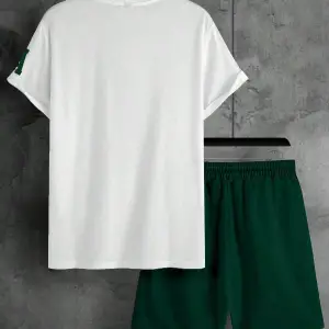 Manfinity Homme Erkek Basit Harfli Grafik Tişört ve Şort Takımı