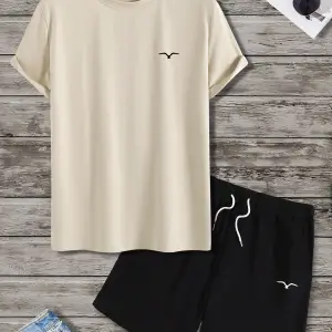 Manfinity Homme Erkek Grafik Tişört ve Şort Takımı