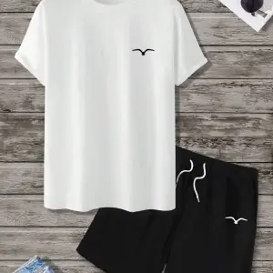 Manfinity Homme Erkek Grafik Tişört ve Şort Takımı