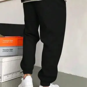 Manfinity Homme Erkek Harf Grafik İpli Bel Eşofman Altı