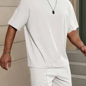 Manfinity Homme Loose Fit Erkek Düz Renk Düşük Omuzlu Tişört ve Şort