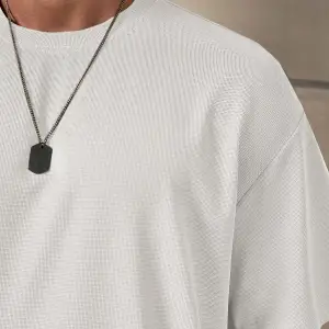 Manfinity Homme Loose Fit Erkek Düz Renk Düşük Omuzlu Tişört ve Şort