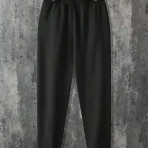 Manfinity Hypemode Erkek Harf Grafik İpli Bel Eşofman Altı