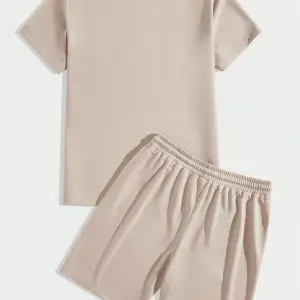 Manfinity Hypemode Erkek Mektup ollu Günlük Tişört Ve Şort Takımı