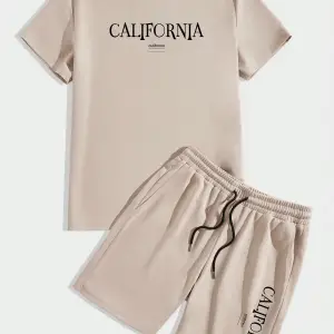 Manfinity Hypemode Erkek Mektup ollu Günlük Tişört Ve Şort Takımı