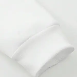 Manfinity Hypemode Slogan & Sculpture Print Pullover Beyaz