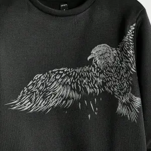 Manfinity LEGND Eagle Print Sweatshirt Siyah
