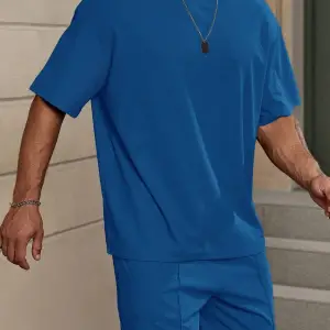 Manfinity RelaxMax Bol Kesim Erkek Düz Renk Düşük Omuz Tişört ve Şort Takımı