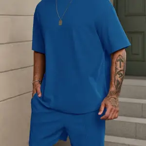 Manfinity RelaxMax Bol Kesim Erkek Düz Renk Düşük Omuz Tişört ve Şort Takımı