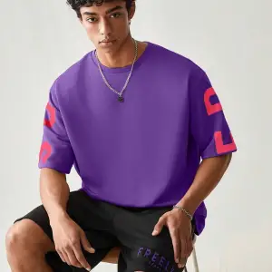 Manfinity UrbanChill Örme Rahat Baskılı Kısa Kollu ve Şort Takımı