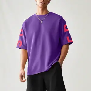 Manfinity UrbanChill Örme Rahat Baskılı Kısa Kollu ve Şort Takımı